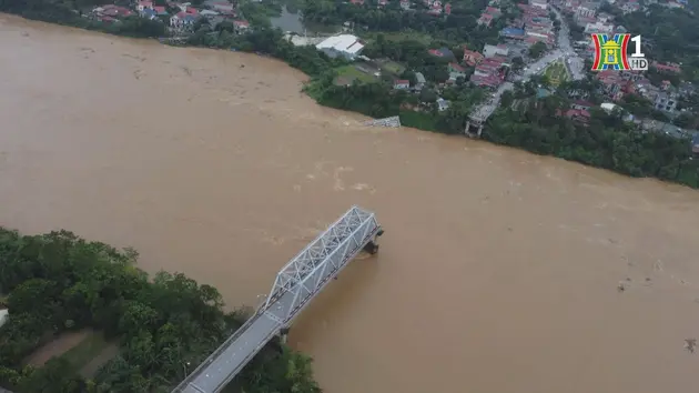 Xây dựng cầu Phong Châu theo quy định công trình khẩn cấp