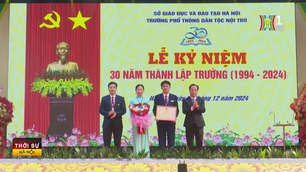 Trường PTDT nội trú Hà Nội nhận bằng khen của Bộ GD&ĐT