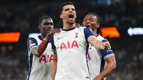Tottenham có lợi thế lượt về ở bán kết Europa League