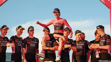 Simon Yates vô địch Giro D’Italia
