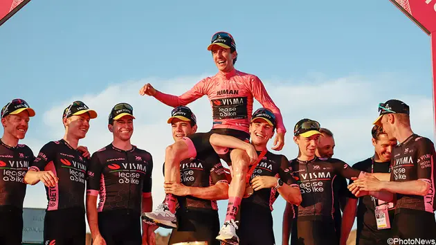 Simon Yates vô địch Giro D’Italia