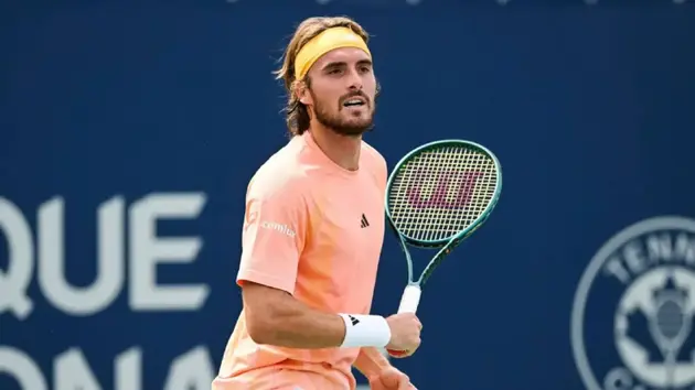 Stefanos Tsitsipas trở lại top 10 ATP