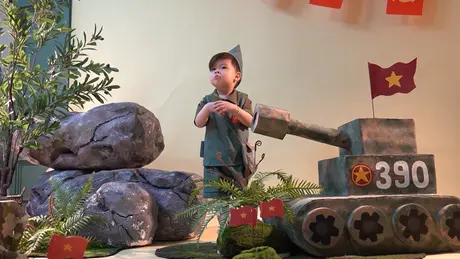 Chụp ảnh 'Em bé Hà Nội' kỷ niệm thống nhất đất nước