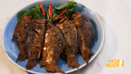 Cá diếc kho tương