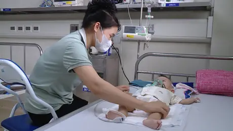 Covid-19 vẫn nguy hiểm với trẻ nhỏ có bệnh nền