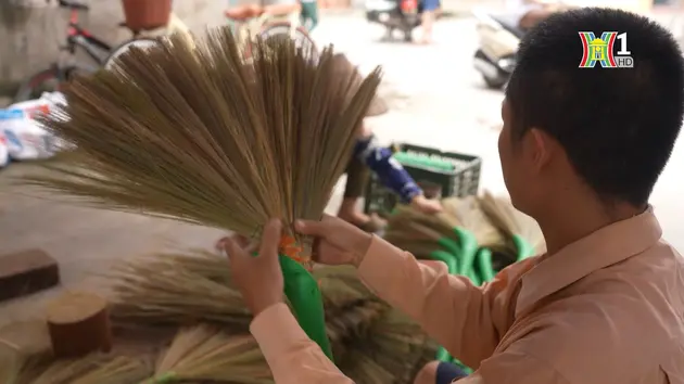 Làm chổi đót | Nhịp sống Hà Nội | 03/08/2024