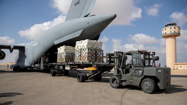 Qatar chuyển thêm 62 tấn hàng viện trợ cho Palestine tại Gaza
