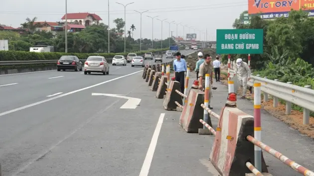 Phân luồng giao thông cao tốc Cầu Giẽ - Ninh Bình