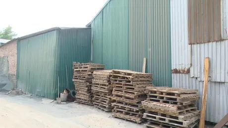 Đất bị chiếm dụng để dựng kho xưởng kinh doanh