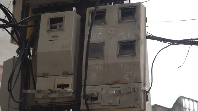 Bao giờ hệ thống lưới điện hạ thế được thanh thải, hạ ngầm? | Hộp thư truyền hình | 05/04/2025