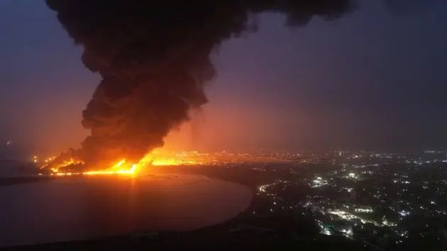 Israel không kích cảng Hodeidah của Yemen