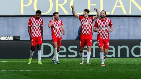 Girona tạm thoát khỏi nhóm trụ hạng