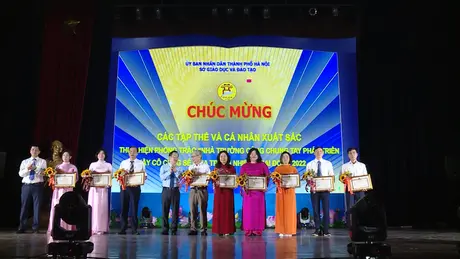 Rút ngắn khoảng cách về chất lượng giáo dục