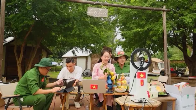 Sản phẩm làng nghề đắt khách nhờ chuyển đổi số