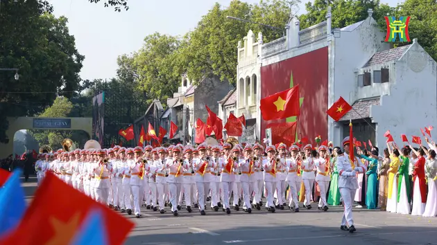 Ngày hội Văn hoá vì Hoà bình: Tái hiện chân thực khí thế hào hùng