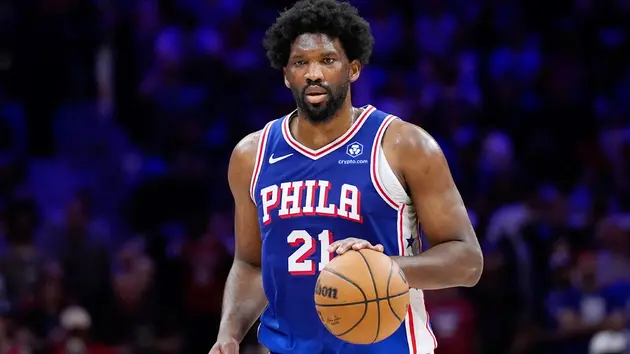 Joel Embiid bị NBA treo giò 3 trận