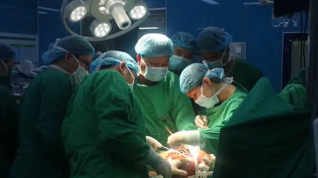 Hồi sinh hai bệnh nhân nhờ kỹ thuật ghép phổi