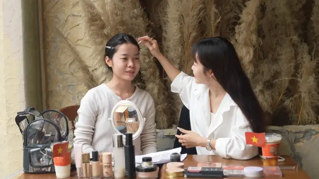 Dạy trang điểm ở Hà Nội