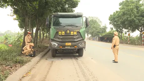 Quản lý chặt địa bàn, xử lý nghiêm xe quá tải