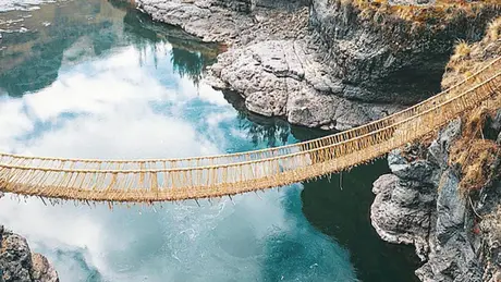 Cây cầu cỏ khô 'độc nhất vô nhị' ở Peru