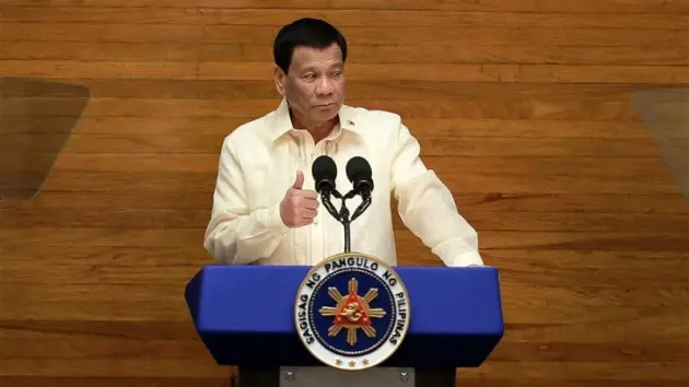 Cựu Tổng thống Philippines Duterte bị dẫn độ đến Hà Lan