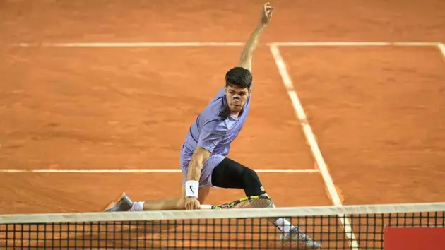Carlos Alcaraz thẳng tiến tại Rome Open