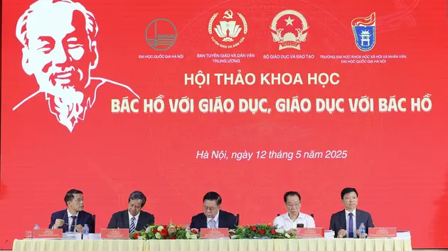 Học tập suốt đời theo tư tưởng Hồ Chí Minh