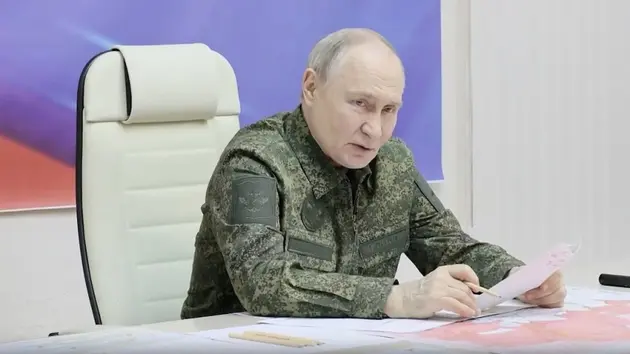 Tổng thống Nga Vladimir Putin thăm Kursk