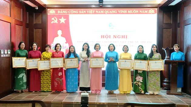 Phụ nữ Thủ đô học tập và làm theo lời Bác