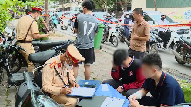 Để học sinh không lơ là việc chấp hành luật ATGT