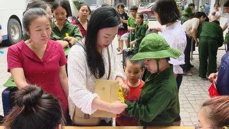 Gần 100 học sinh Thủ đô xuất quân Học kỳ quân đội