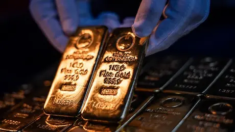 Giá vàng tăng sau tín hiệu suy yếu từ kinh tế Mỹ