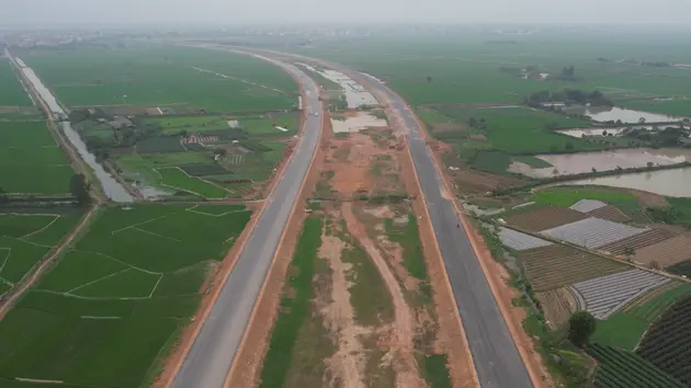 Hà Nội phê duyệt nhà đầu tư làm đường Vành đai 4