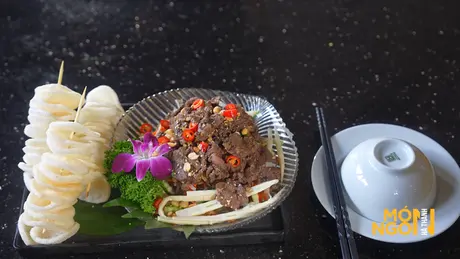 Nộm bắp bò măng trúc