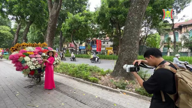 Thu về trên phố Phan Đình Phùng