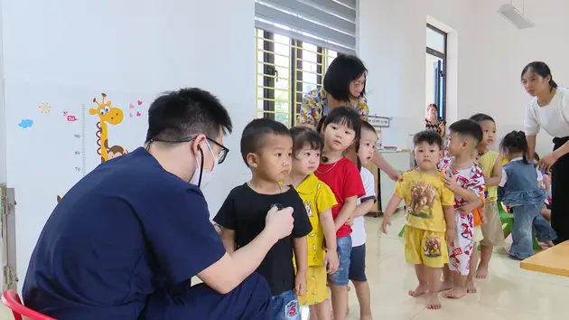 Hơn 3.000 trẻ em được khám tim miễn phí