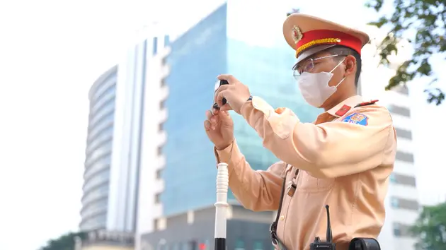 Phòng CSGT Hà Nội đảm bảo ATGT tuyến quận, huyện