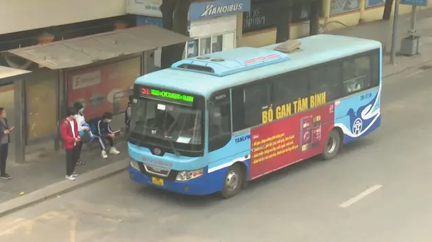 Cần loại bỏ gần 700 xe buýt chạy dầu ở Việt Nam