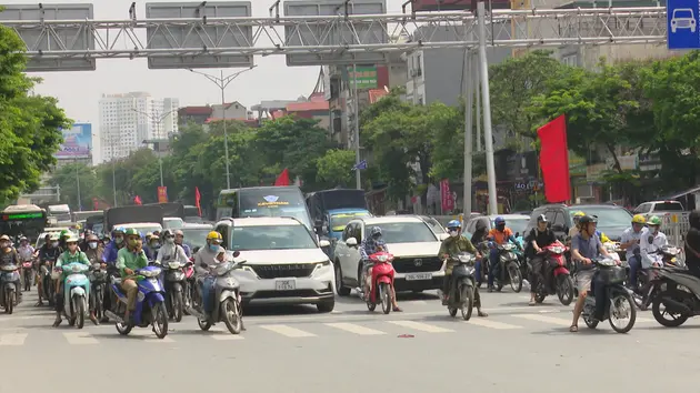 Quận Hoàng Mai xóa bỏ nhiều điểm ùn tắc giao thông