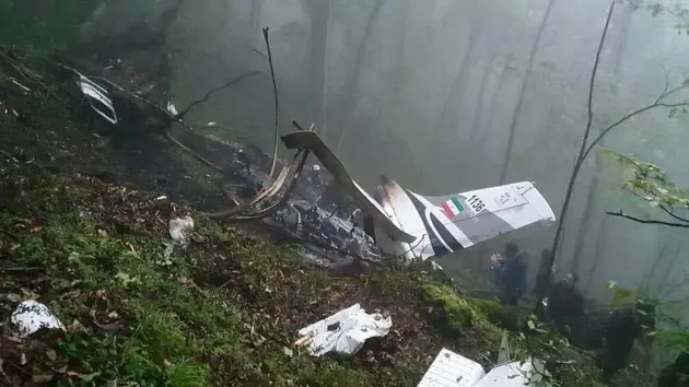 Không có dấu vết đạn trên trực thăng chở Tổng thống Iran