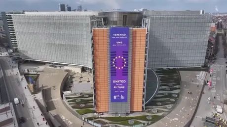 Ba Lan phản ứng trước mức thuế 50% của Mỹ với EU