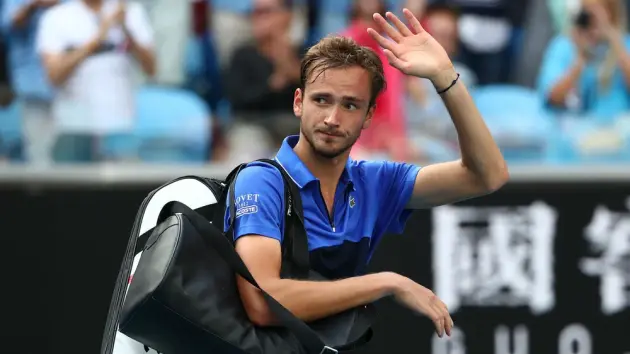Danill Medvedev sớm chia tay Roland Garros