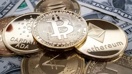 Bitcoin và chứng khoán toàn cầu lập kỷ lục trong năm 2024