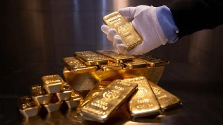 Giá vàng hôm nay (1/3) neo trên 79 triệu đồng/lượng