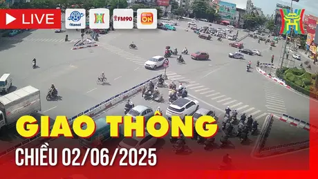 Giờ cao điểm: Giao thông Hà Nội chiều 2/6