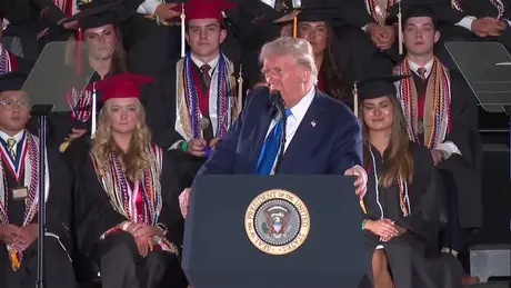 Ông Trump đề xuất ngân sách quốc phòng hơn 1000 tỷ USD
