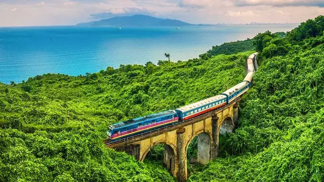 Thông qua Luật Đường sắt (sửa đổi) thay vì Nghị quyết đặc thù