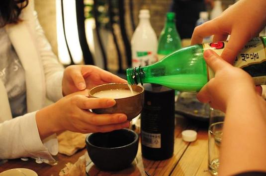 'Bí kíp' giải rượu tại các nước trên thế giới