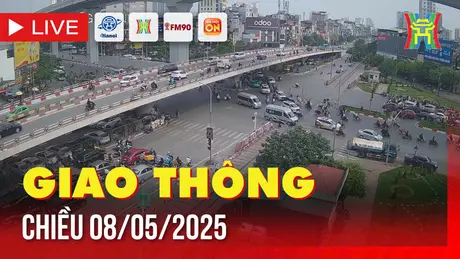 Giờ cao điểm: Giao thông Hà Nội chiều 8/5