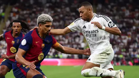 Barcelona đại chiến Real Madrid: El Clasico quyết định mùa giải